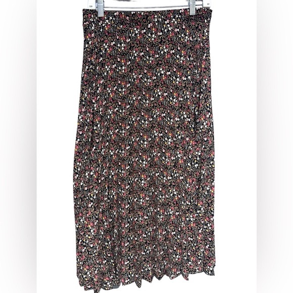 Two piece floral set  Blouse & Maxi Skirt Floral NWT Medium Two Piece Separate - Picture 10 of 16